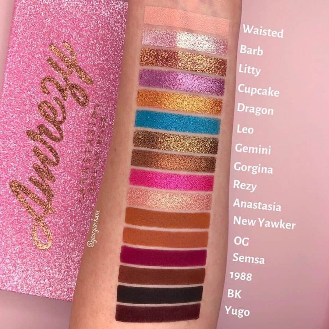 Anastasia Beverly Hillsさんのインスタグラム写真 - (Anastasia Beverly HillsInstagram)「💞 #ABHxAmrezy Palette 💞 @georgiachan1」2月15日 8時59分 - anastasiabeverlyhills