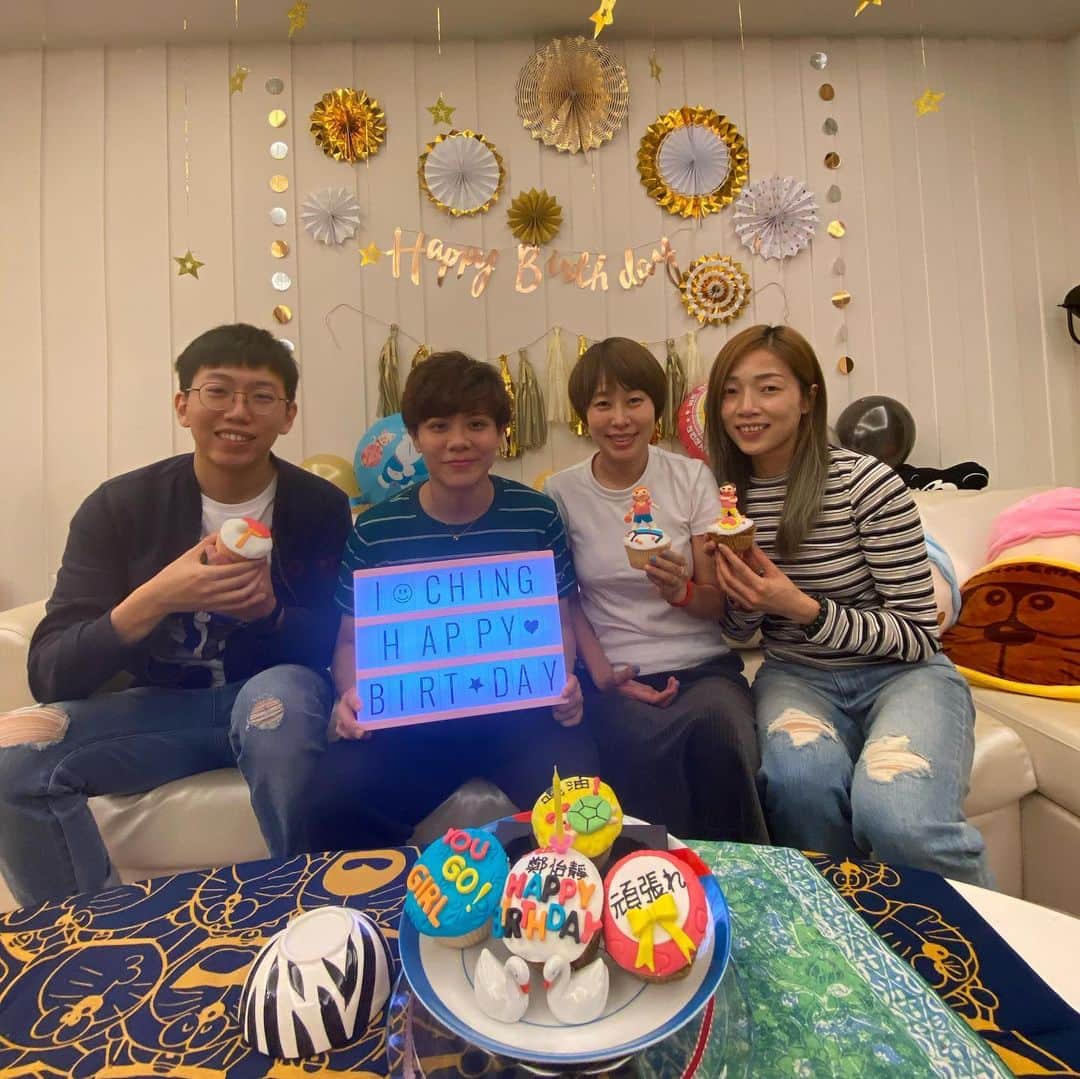 のインスタグラム：「You are very special and that’s why you need to float with lots of smiles on your lovely face. Happy birthday. @chengiching.tt」