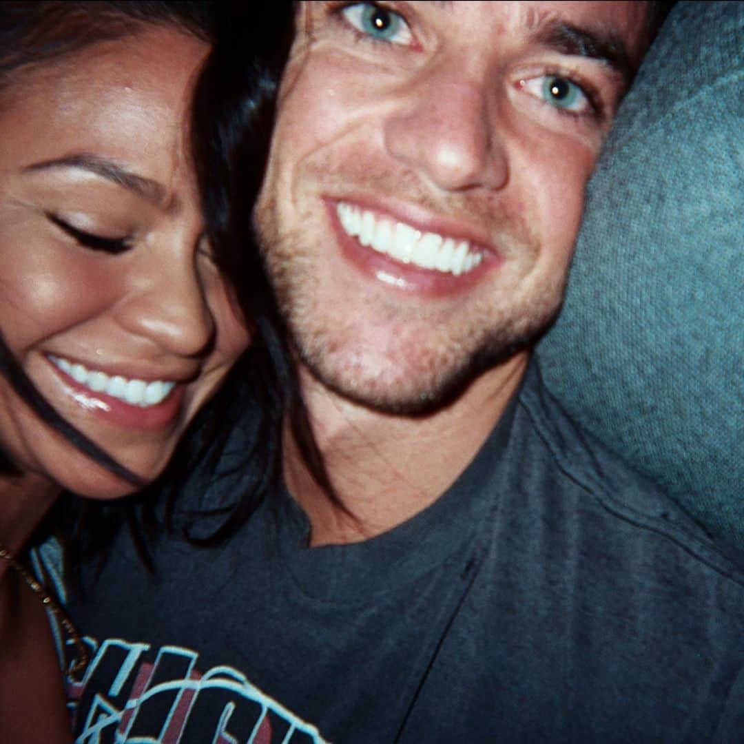 cassieのインスタグラム：「Happy Valentine’s Day to my forever Valentines ♥️」