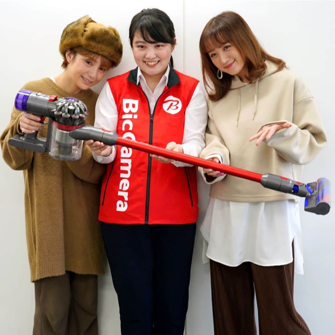 小松彩夏さんのインスタグラム写真 - (小松彩夏Instagram)「ビックカメラのセールが﻿ 今日2月15, 16日の2日間限定で開催中‼️✨﻿ ﻿ 今回は気になっている方も多いのでは⁉️﻿ ダイソンの掃除機です✨﻿ ﻿ これはかなりお買い得になっていますよー😆💕﻿ ﻿ ビックカメラのIGTVで動画の続きが見られます📺﻿ 是非、チェックしてみてください👇﻿ @biccamera_official﻿ ﻿ ﻿ 今日の『ミッドナイト競輪』も﻿ 遅い時間からですが見ていただけると嬉しいです🚴🏼‍♀️﻿ ﻿ ﻿ #PR#biccamera#ビックカメラ#withbic#ダイソン#掃除機#ステッククリーナー#掃除#自分へのご褒美#限定#dyson#掃除機#すっきり暮らす#ダイソン掃除機#ていねいな暮らし#お得情報#今だけ#小松彩夏」2月15日 10時27分 - official_ayaka_502