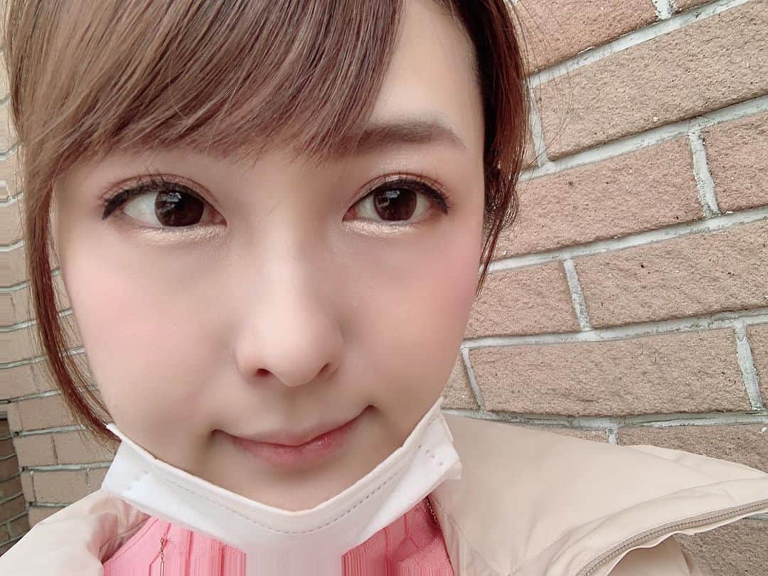 椿姫彩菜のインスタグラム：「アイメイクとアイシャドウを変えてみたなり」