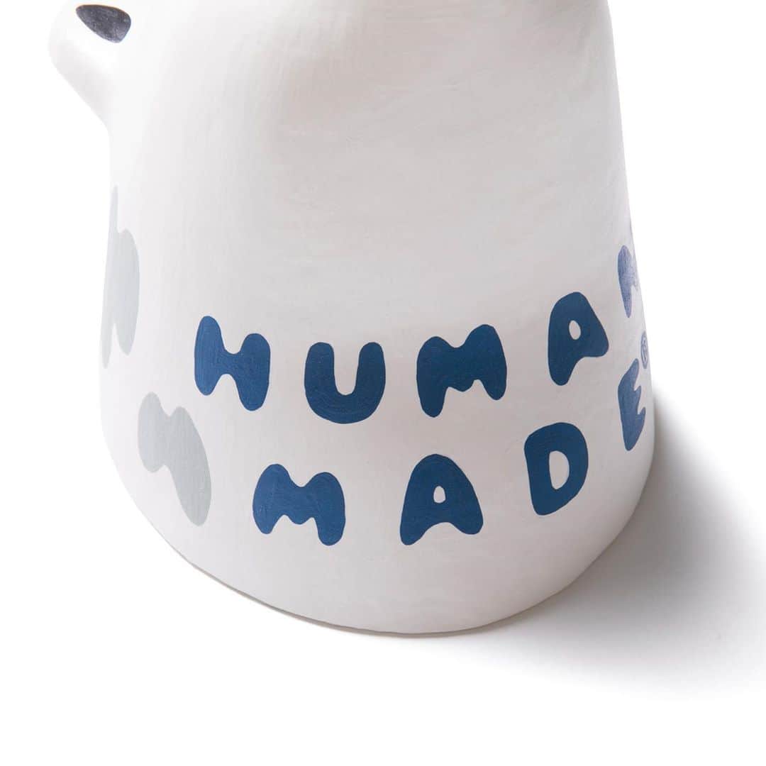 HUMAN MADEさんのインスタグラム写真 - (HUMAN MADEInstagram)「"POLAR BEAR TROPHY PAPER MACHE DISPLAY" now available in store and online. www.humanmade.jp  日本の伝統製法を用いた張り子の壁掛けオブジェです。白熊がモチーフとなっています。 Polar bear wall object made from a traditional Japanese method of paper Mache.」2月15日 11時00分 - humanmade