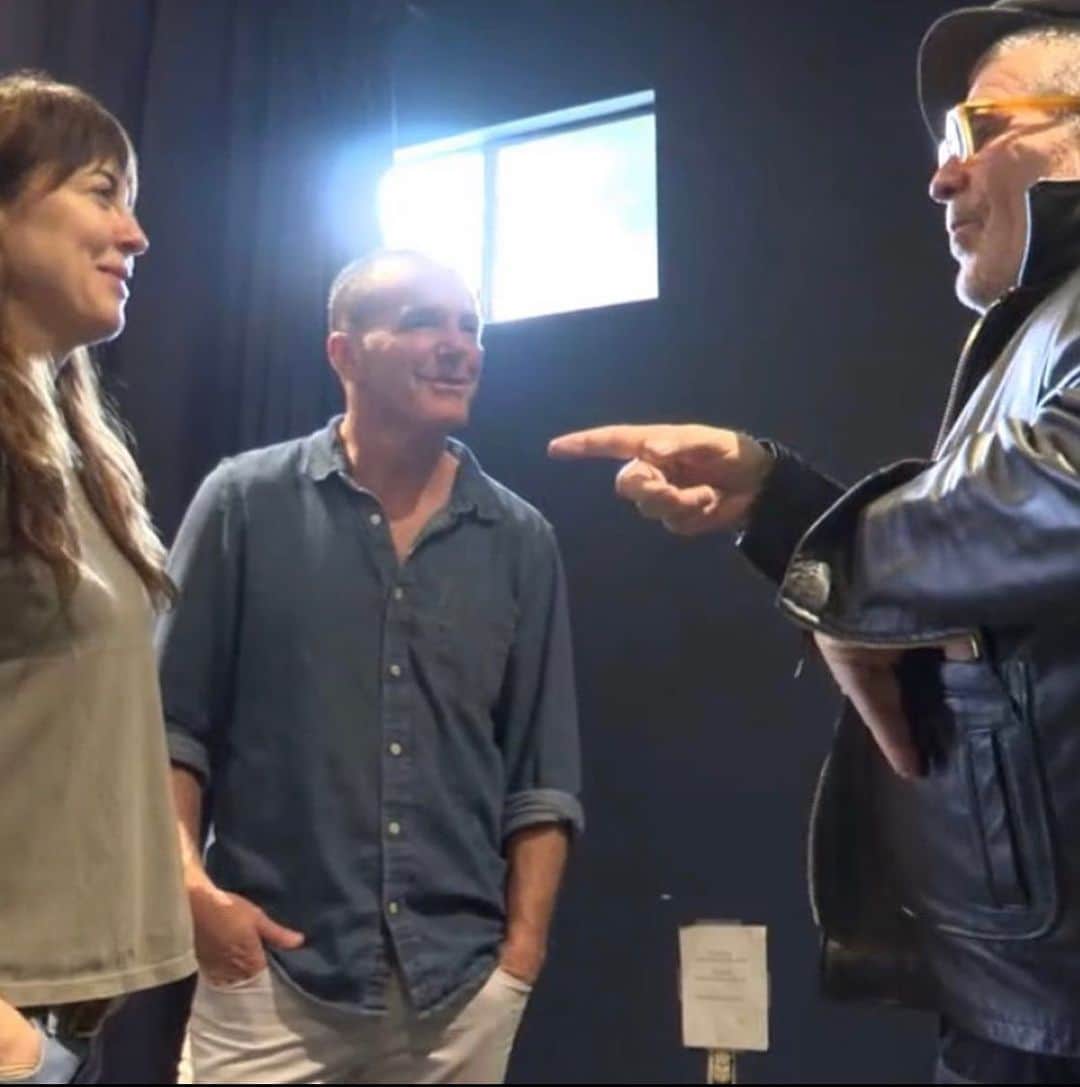 クラーク・グレッグのインスタグラム：「Spending #valentines with these lovely people. @christopherboyplay @rebeccapidgeon #DavidMamet」