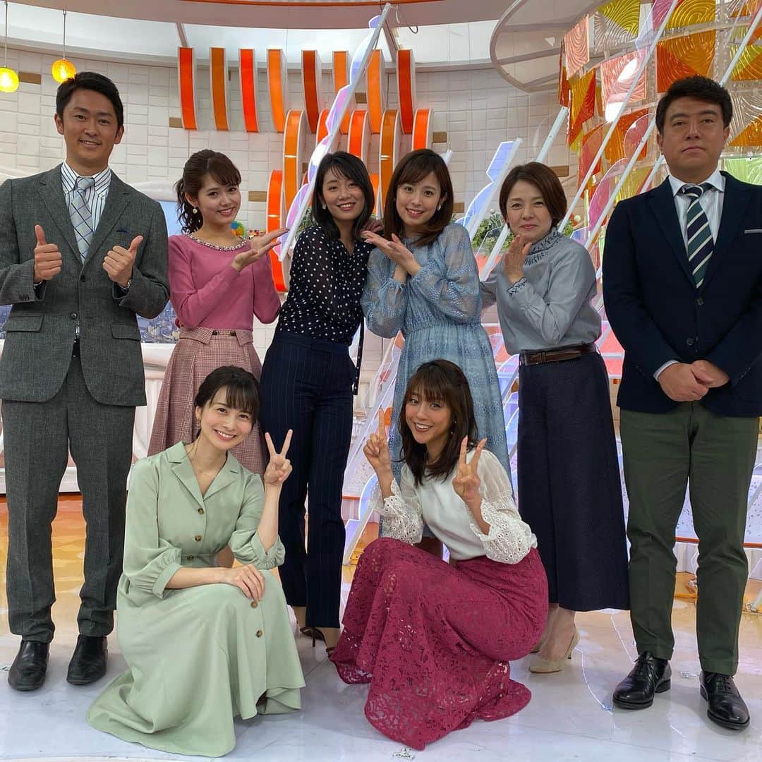 のインスタグラム：「🍓﻿ にいみちゃん！改めて結婚おめでとう💝💐💕﻿ ﻿ しあわせのお裾分けしてもらいました🤭💕💝﻿ ﻿ 同い年とは思えなくていつも頼りにしてる﻿ お世話していただいてる（笑）にいみちゃん✨✨﻿ もっともっと幸せになってねえ❣️❣️﻿ ﻿ #新美有加#213#にいみ﻿ #すてき#💖💝💝﻿ #めざましどようび」