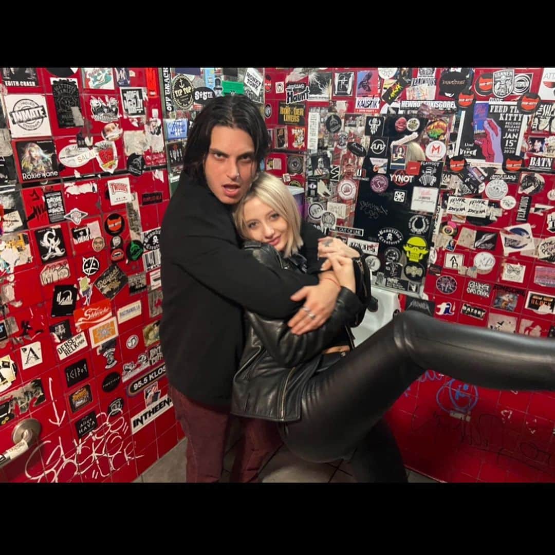 サミュエル・ラーセンさんのインスタグラム写真 - (サミュエル・ラーセンInstagram)「W/ my Valentine❤️😘❤️😘Happy Valentine’s Day!! @imvanessadubasso I Love you」2月15日 12時14分 - samuellarsen