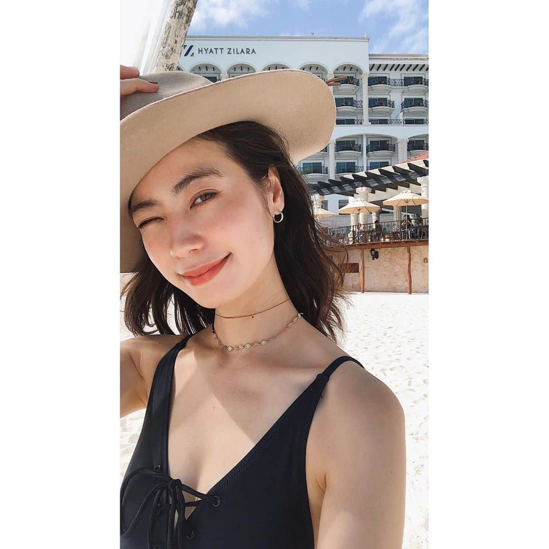 伊藤沙織のインスタグラム：「眩しくて開けるのに必死🌞🏝🤨 . #cancun」