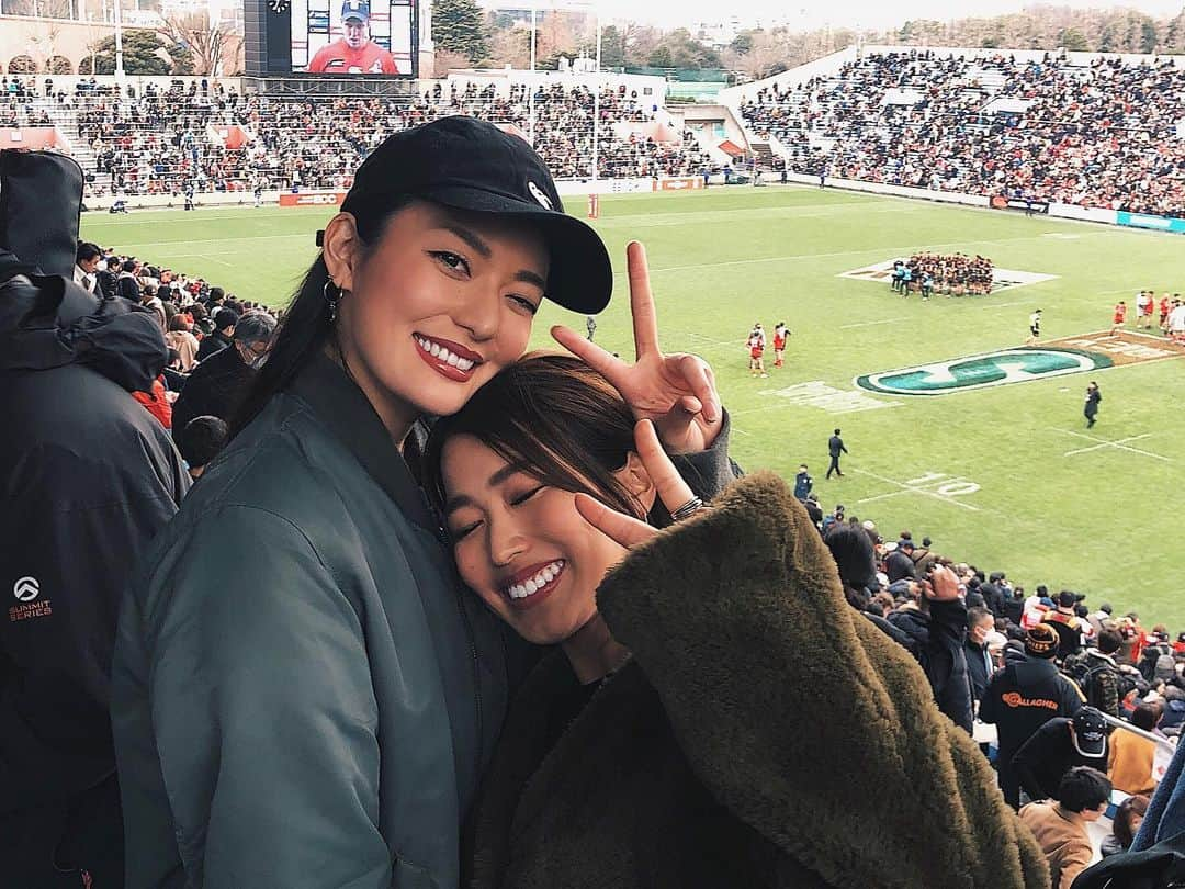 結子さんのインスタグラム写真 - (結子Instagram)「CHIEFS vs SUNWOLVES 🏉 @chiefsrugby  @sunwolves . So much fun with @maaya_uno !! . . 👕 @canterbury_japan  #rugby#superrugby#chiefs#sunwolves#japan #半目シリーズ #最後の一枚#みんな可愛いから載せておく」2月15日 23時32分 - yuiko_yyy