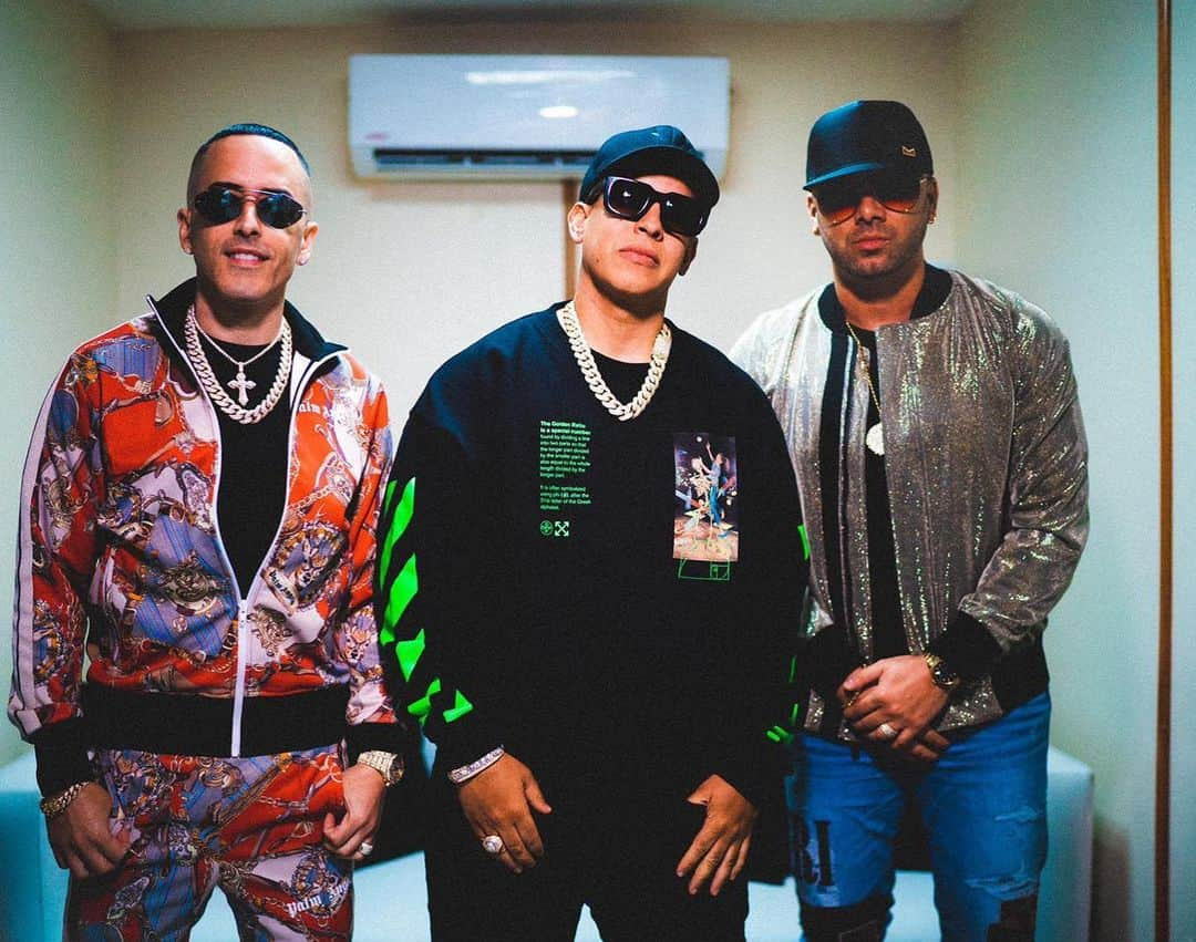 ダディー・ヤンキーさんのインスタグラム写真 - (ダディー・ヤンキーInstagram)「El respeto y el aprecio a estos 🐎 es de X vida! @wisin & @yandel  Escucha nuestra última colaboración “SI SUPIERAS”. Que alcanzó los 200 🍉 de views y sigue contando ........... #classic」2月15日 23時44分 - daddyyankee