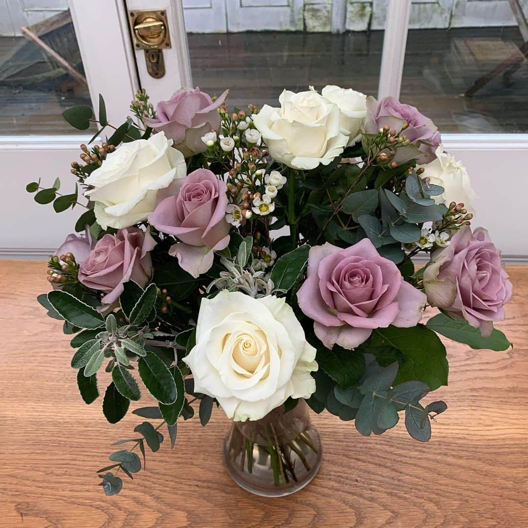 ピート・タウンゼントのインスタグラム：「Valentines Day. Big day for me always. Day I completed rehab from Ativan addiction in Laguna in 1982. Now my fabulous wife Rachel gives me flowers. So beautiful. Thank you. . . . . . #animalrequiem #valentines #roses」