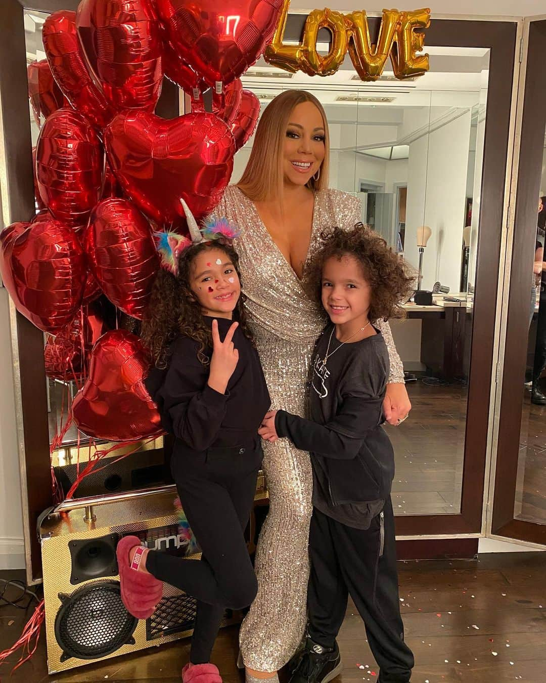 マライア・キャリーさんのインスタグラム写真 - (マライア・キャリーInstagram)「Happy Valentine’s Day!! ❤️❤️❤️」2月15日 16時09分 - mariahcarey