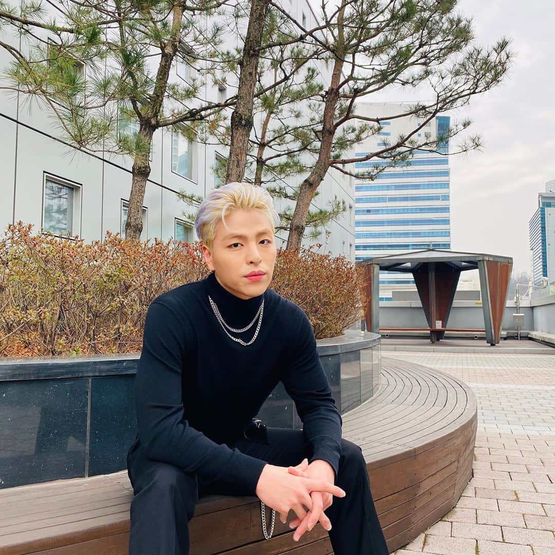 JU-NE（ク・ジュンフェ）のインスタグラム：「올빽」