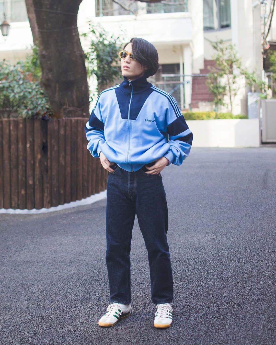 yukiのインスタグラム：「ㅤㅤㅤㅤㅤㅤㅤㅤㅤㅤㅤㅤㅤ adidasのジャージ ハイネックがツボ 3本ラインもツボ」