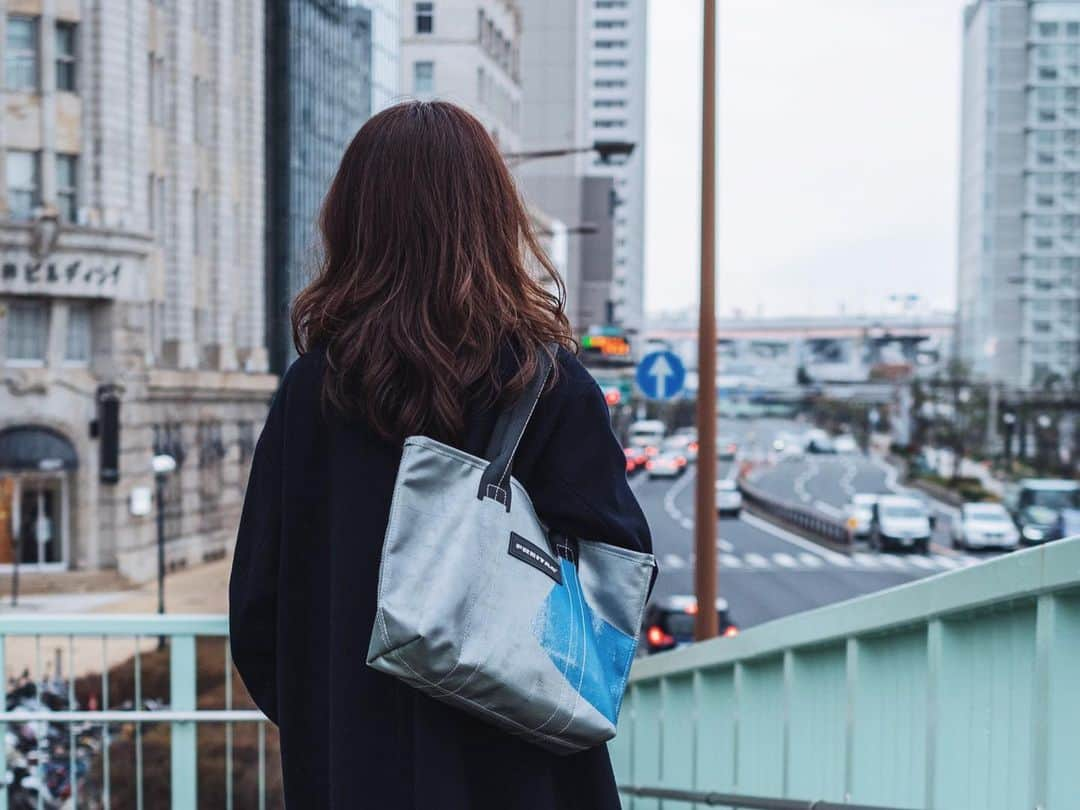 momo8631のインスタグラム：「2019.02.15 Today’F . photo by @t2_a_ki ..... #frtg #freitag #frtg_today #frtg_bag #photography #fashion #フライターグ #神戸」