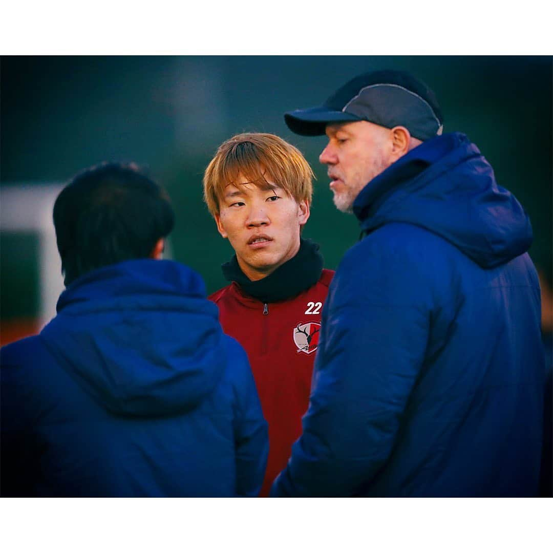 鹿島アントラーズさんのインスタグラム写真 - (鹿島アントラーズInstagram)「勝利のために。  #鹿島アントラーズ #kashimaantlers #ザーゴ #zago #ファンアラーノ #juanalano #永戸勝也 #クォンスンテ #荒木遼太郎 #広瀬陸斗 #関川郁万 #三竿健斗 #レオシルバ #土居聖真」2月15日 18時00分 - kashima.antlers