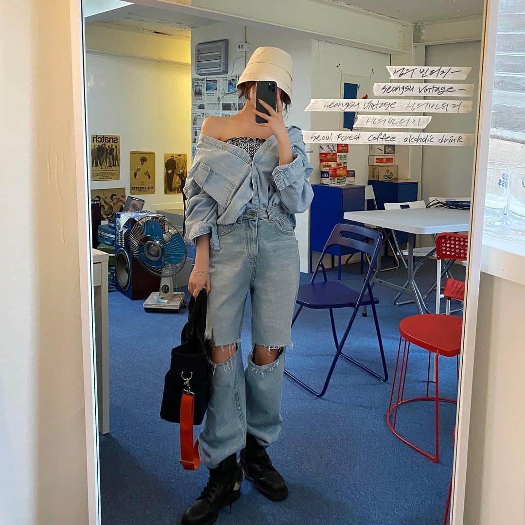 Chuuのインスタグラム：「저녁인데 날씨가 여전히 좋네용! 빨리 나들이 가고시퓨네용🧐✨」