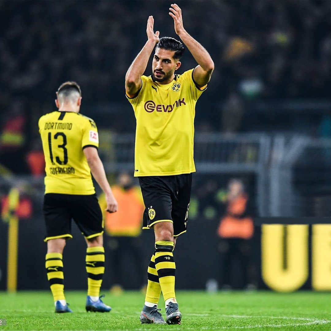 エムレ・カンさんのインスタグラム写真 - (エムレ・カンInstagram)「Fantastic win in front of the Gelbe Wand at my home debut! Thanks for your great support 💛🖤 @BVB09 #EC27 #BVB #weCan  Ein großartiger Sieg vor der gelben Wand in meinem Heimdebut. Danke für die Unterstützung!」2月15日 18時27分 - emrecan23