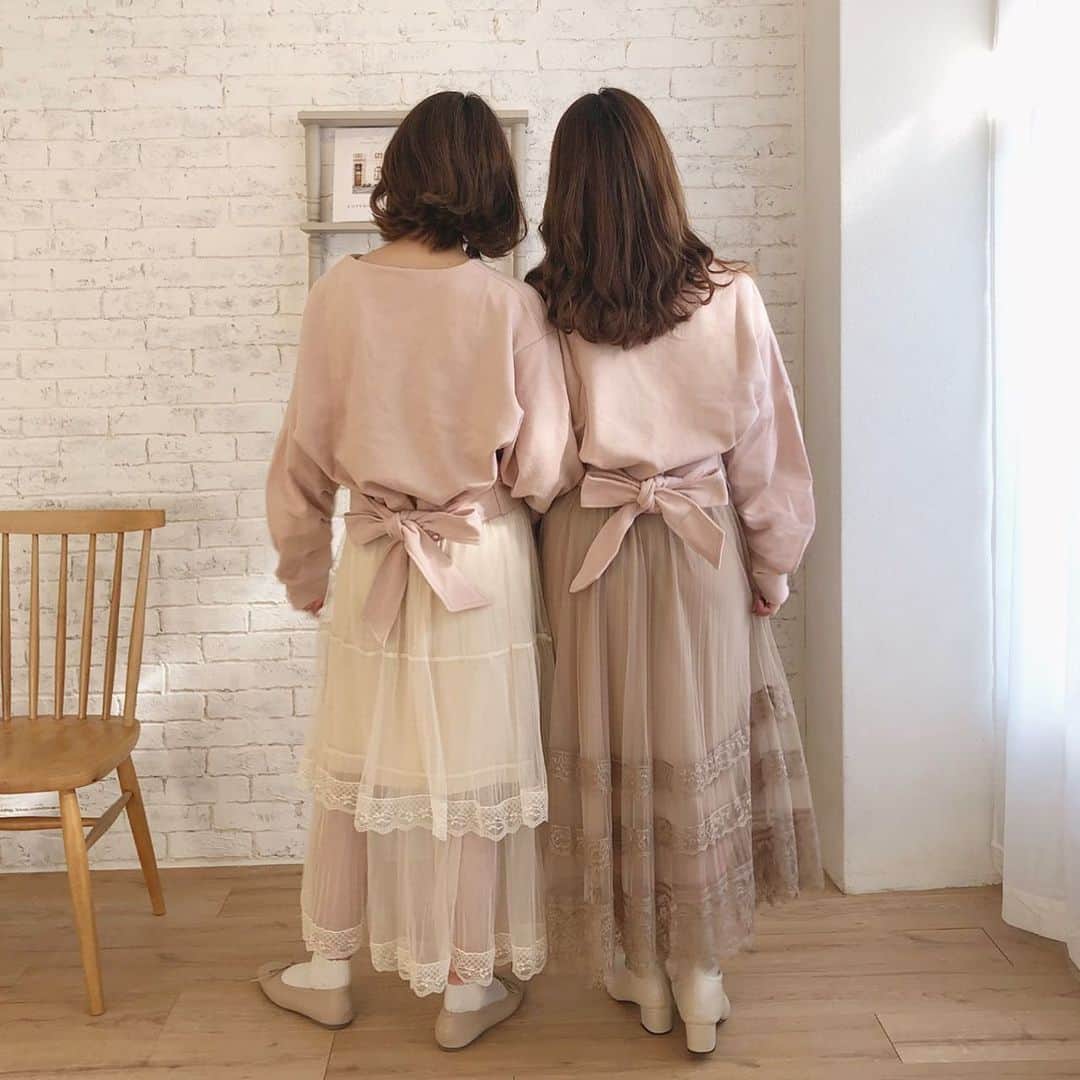 mellowneonさんのインスタグラム写真 - (mellowneonInstagram)「♡ coming soon ♡ 2月から春服の発売が始まります😊🌷※詳しい発売日程は決まり次第お知らせいたします。 . ブラウス、スカート、ワンピースなどいろいろなアイテムを取り揃えております!お楽しみに♡ . #mellowneon#メロウネオン#韓国ファッション#ブラウス#ブラウスコーデ#ワンピース#スカートコーデ#お洒落さんと繋がりたい#春服#春コーデ#ディズニーコーデ#参戦服#プチプラコーデ#プチプラファッション」2月15日 18時51分 - mellow_neon