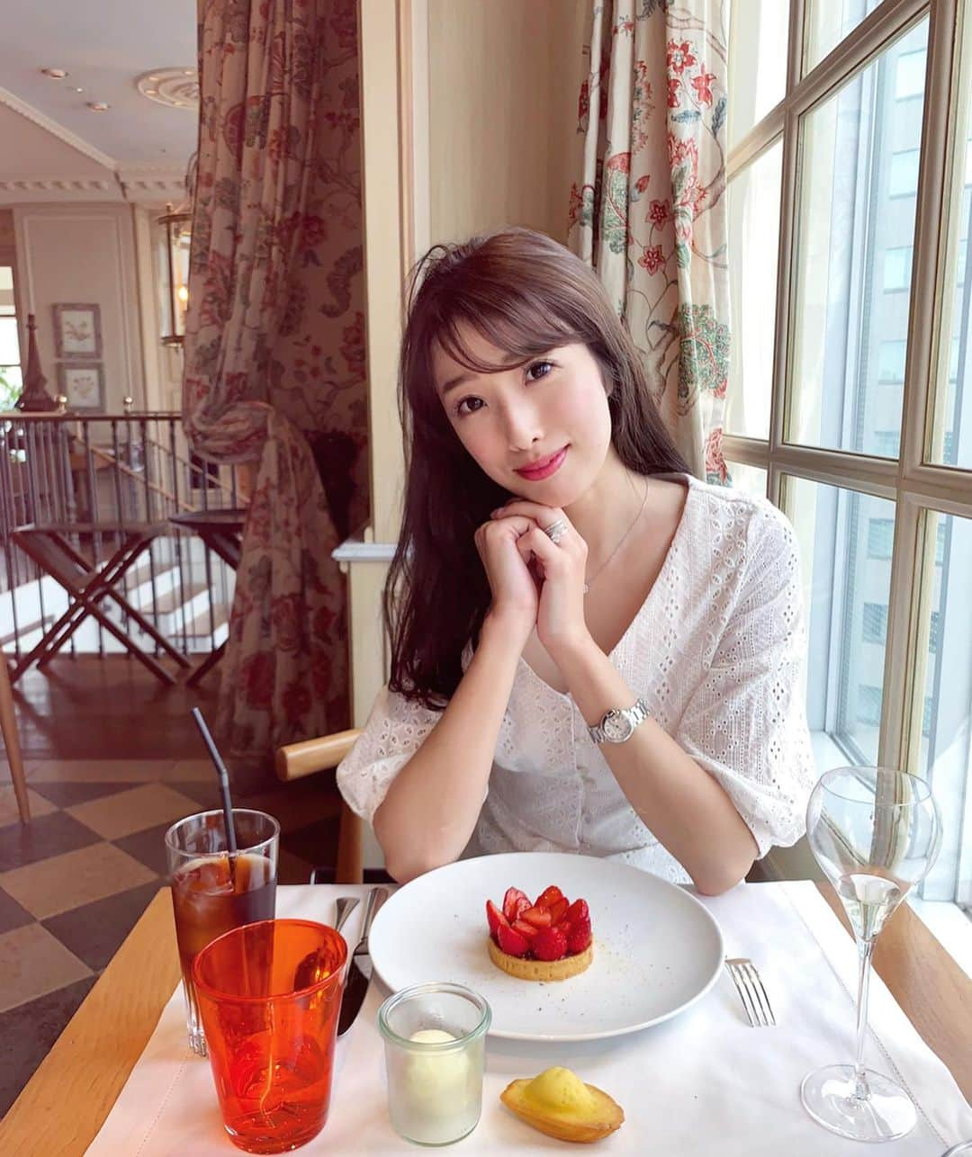 越馬千春さんのインスタグラム写真 - (越馬千春Instagram)「. 笑い転げた最高の日🍓💕 . . 楽しすぎたので また書きます😌💕 . #ブノワ#BENOIT#表参道#イチゴのタルト#🍓#苺#ストロベリー#千春の趣味」2月15日 19時06分 - chiharukoshiba