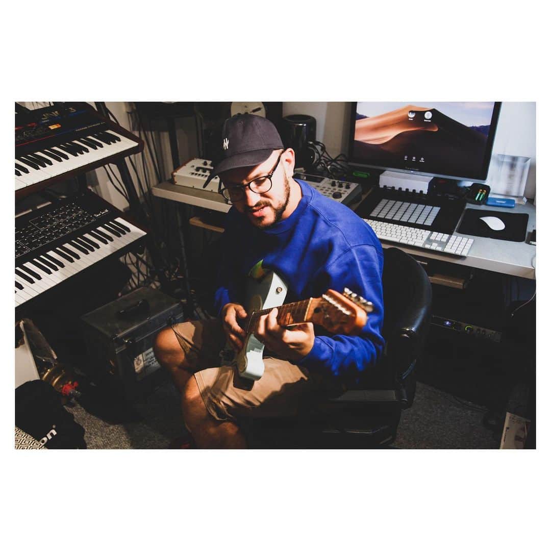 アヌーシュカのインスタグラム：「Where it all happens 🎚🎚🎚」