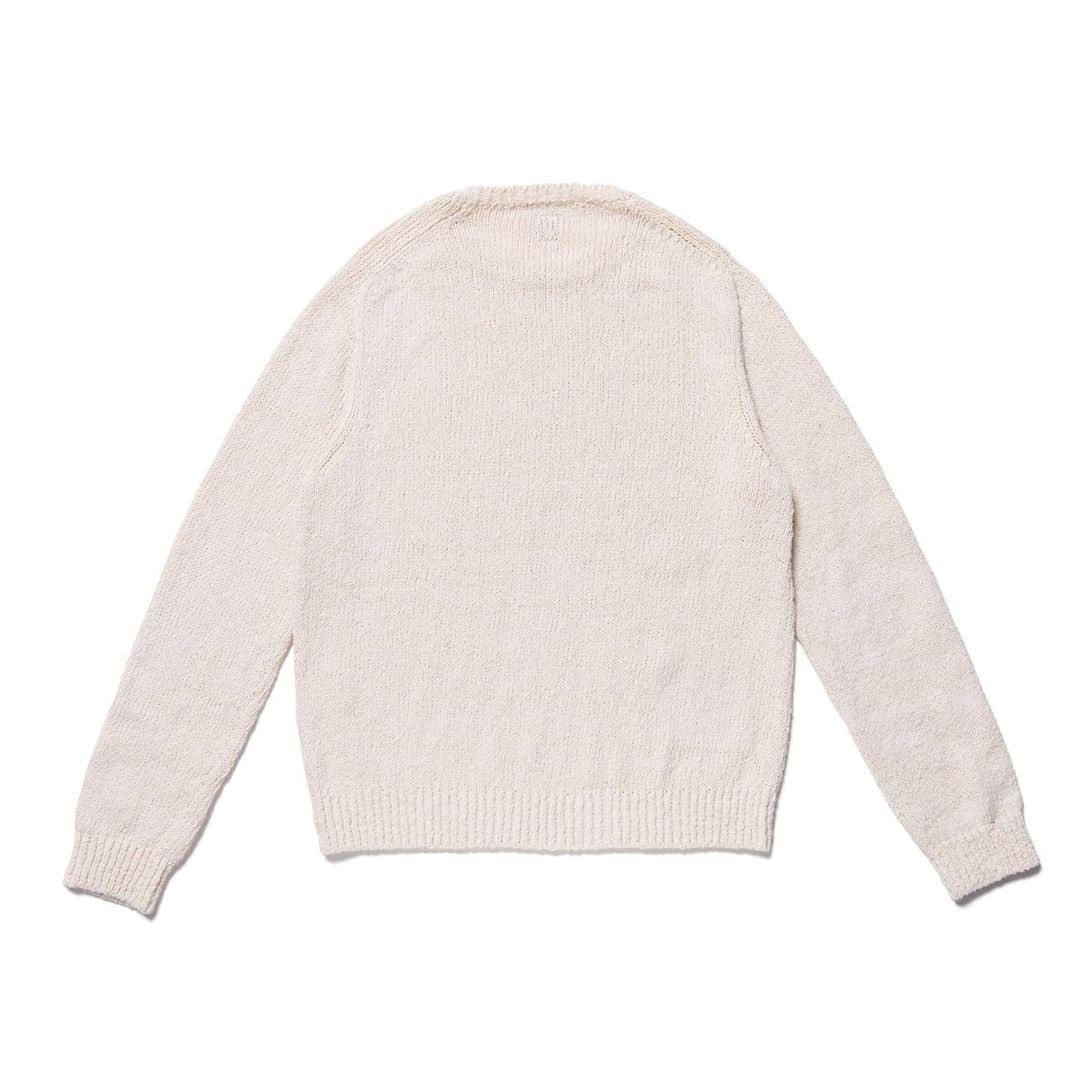 HUMAN MADEさんのインスタグラム写真 - (HUMAN MADEInstagram)「"RAGLAN SLEEVE KNIT" now available in store and online. www.humanmade.jp  ラグランスリーブの天竺編みニットです。胸元のワンポイント刺繍が特徴です。 Long sleeve raglan knit top with embroidered logo on the chest.」2月15日 20時13分 - humanmade