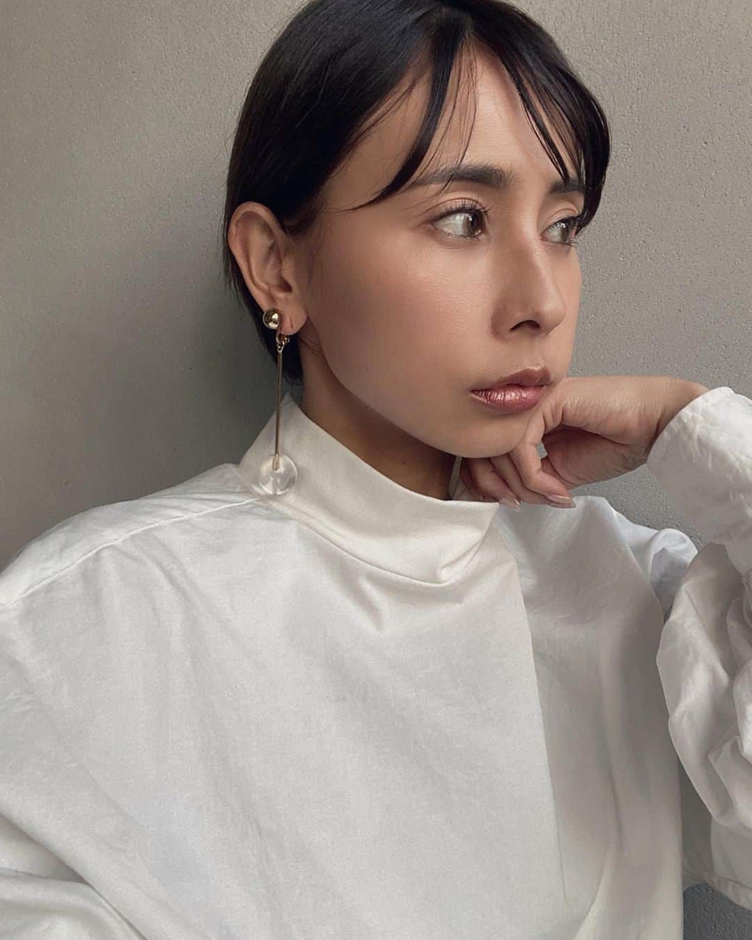 黒石奈央子さんのインスタグラム写真 - (黒石奈央子Instagram)「NEW ACCE . . ASYMMETRY PLANET EARRING ¥8500+tax 2/18 . . アシメな棒イヤリング。 ピアスの展開もあり！ . .  @ameri_shinjuku @amerivintage @ameri_daikanyama @ameri.shinsaibashi #ameri#amerivintage #fashion #vintagefashion #coordinate#ootd#outfit#osanposnap #705_outfit #大人ファッション #大人コーディネート #大人スタイル #modestyle #modefashion#modecasual」2月15日 20時22分 - blackstone705