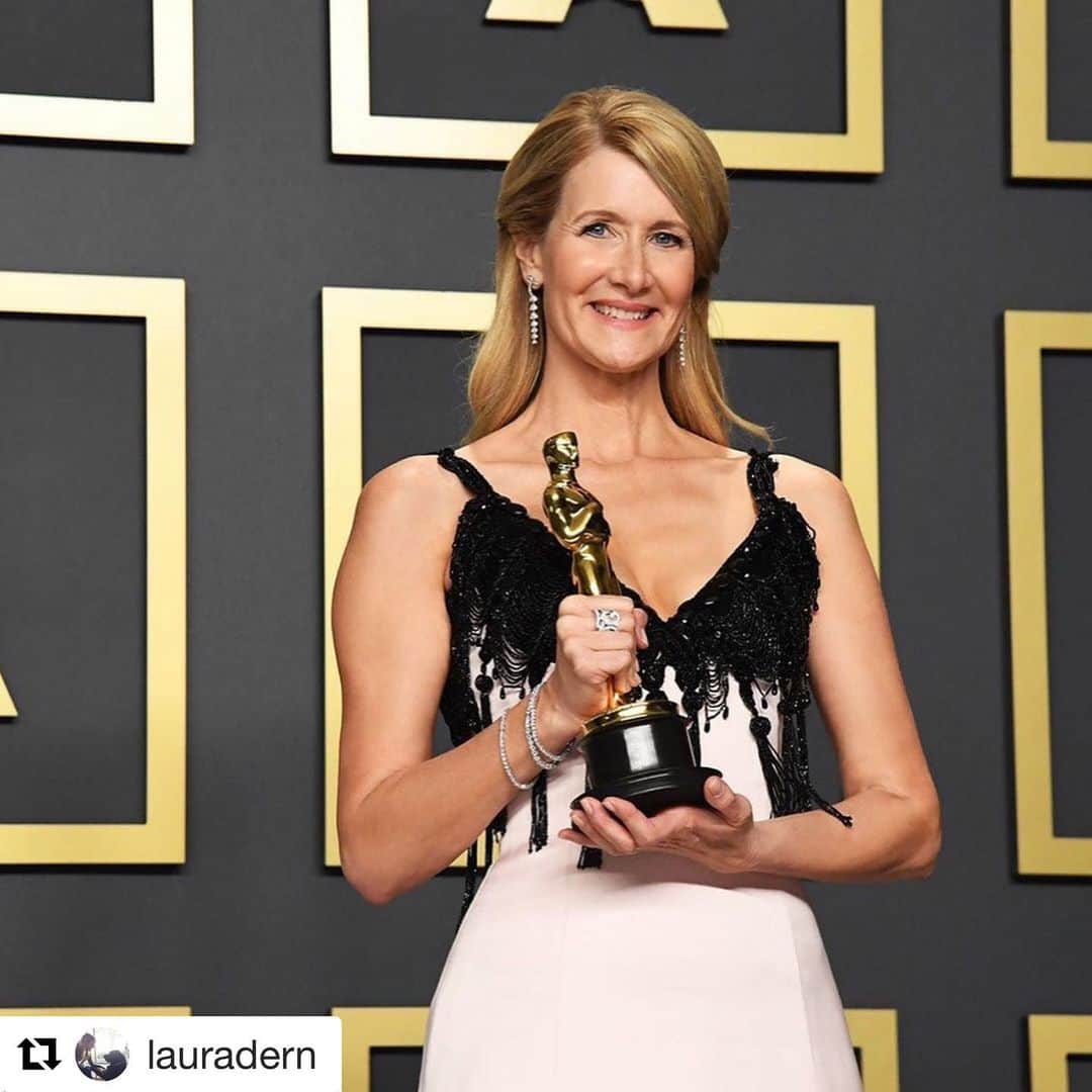 NIWAKAのインスタグラム：「#Repost @lauradern ・・・ Thank you @ryantrygstadhair @gitabass @kevinmichaelericson @cristinaehrlich what a magical night. Thank you @niwaka_collections for classic, elegant, and magnificent jewels.」