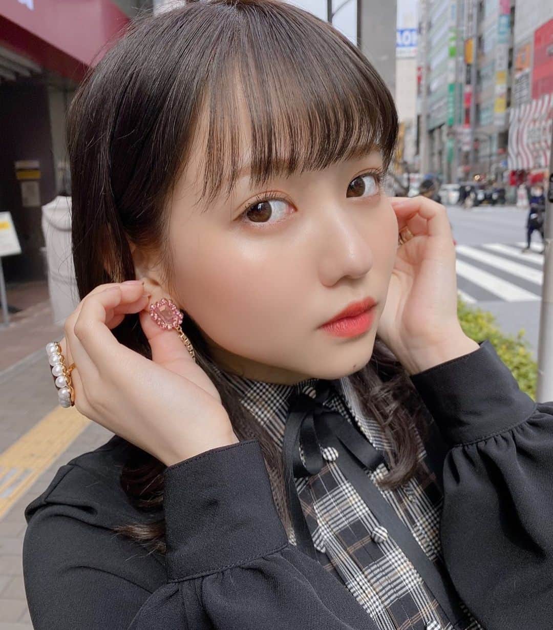 高橋有紀のインスタグラム：「#佐藤ノア魔法本  お渡し会のヘアメイクも担当させてもらいました🤍 出版おめでとう🤍 #osakana_yuki」