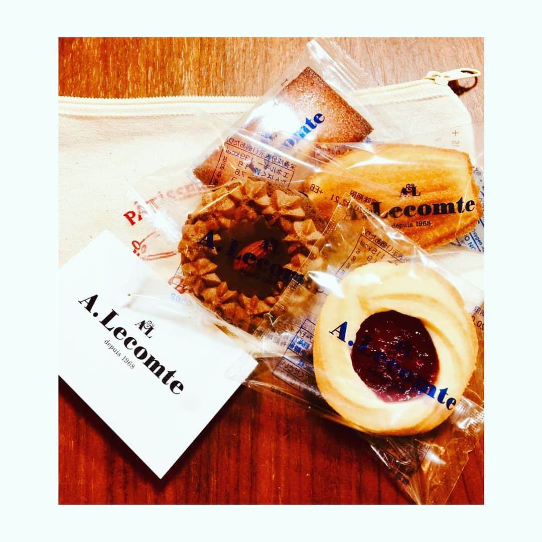 勝恵子さんのインスタグラム写真 - (勝恵子Instagram)「私達世代には、懐かしい！ A.Lecomteの焼き菓子いただきました♪ #ルコント #lecomte #エキュートエディション渋谷店」2月16日 9時30分 - keiko.katsu