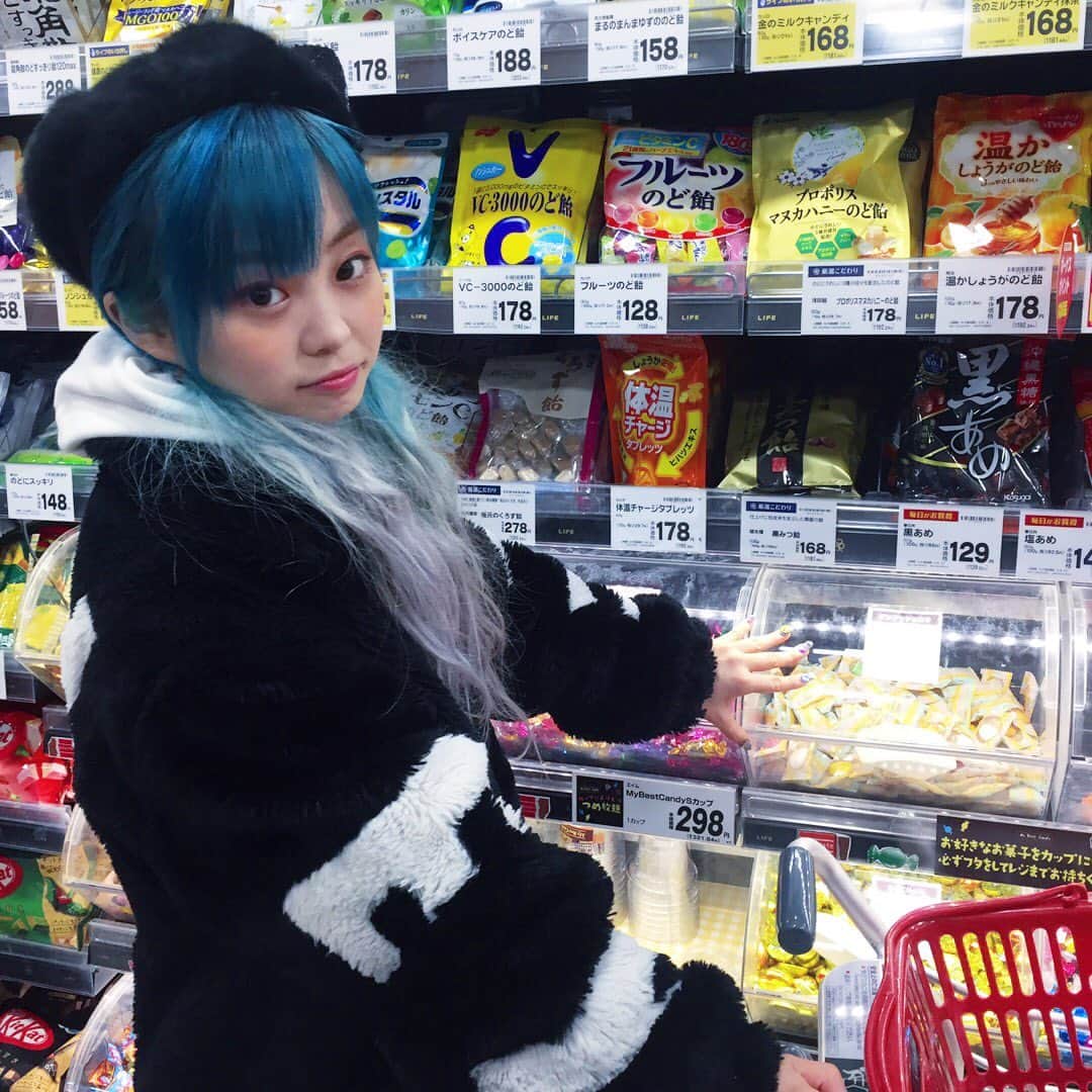 のインスタグラム：「しゅふ #スーパー #ロングヘア #自炊 #オムライス #エクステ」