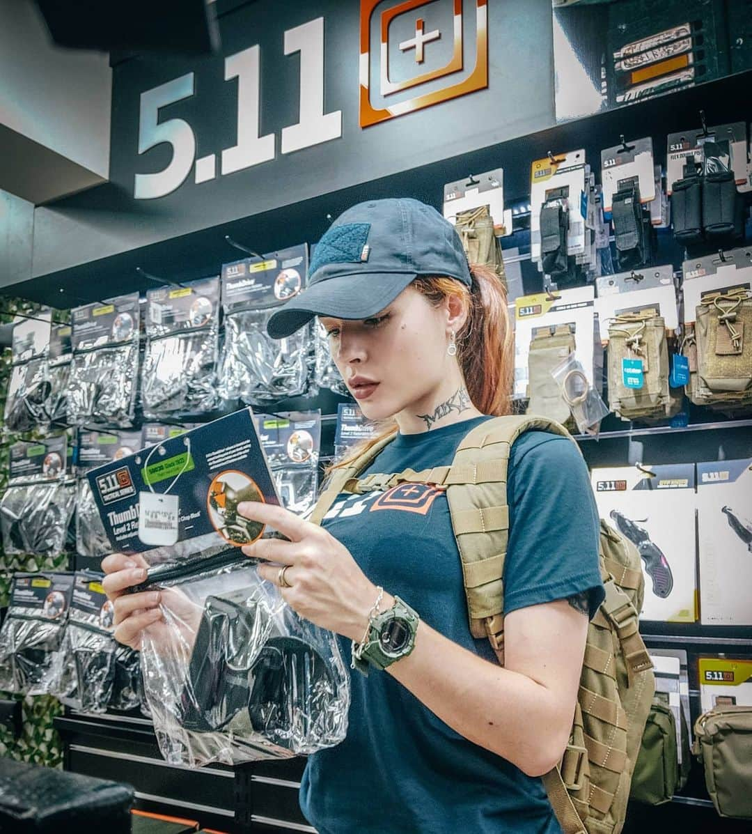 Anna Vargasさんのインスタグラム写真 - (Anna VargasInstagram)「Passei na sessão da @511tactical na Cellshop e fiz a festa por lá!!! Inclusive tava rolando promoção de calças a $39,90 acredita?😱 Agora tô cheia de produtos novos, um mais incrível que o outro! Aos poucos eu vou mostrando por aqui.😉 É a melhor marca de equipamentos táticos do mundo, minha gente... Vale muito a pena. #iam511 #AlwaysBeReady #511ambassador . LOJA:@companystoreac Use o código MYST para ganhar 5%OFF . EQUIPAMENTOS TÁTICOS:@511tacticalbrasil . MUNIÇÃO:@spartanairsoftmunition . PATCHES:@1ciadistintivos . SITES:@sitevipinternet . CAMISETAS:@teamsix.brasil . #airsoft #airsofgirl #airsoftbrasil #tacticool #military #milsim #tactical #gear」2月16日 1時42分 - myst.shots