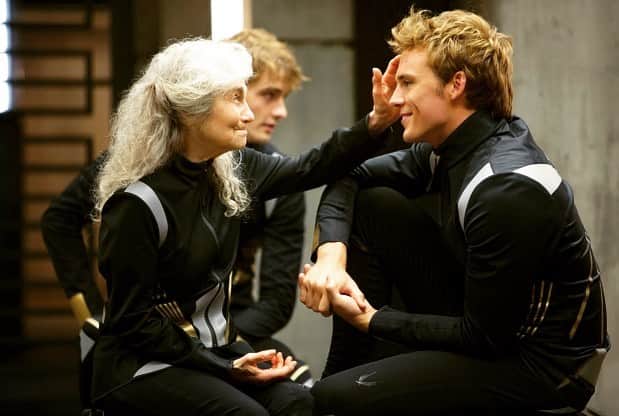 サム・クラフリンのインスタグラム：「Mags, I’ll carry you everywhere. Always.  RIP Lynn. You wonderful wonderful lady you. X」