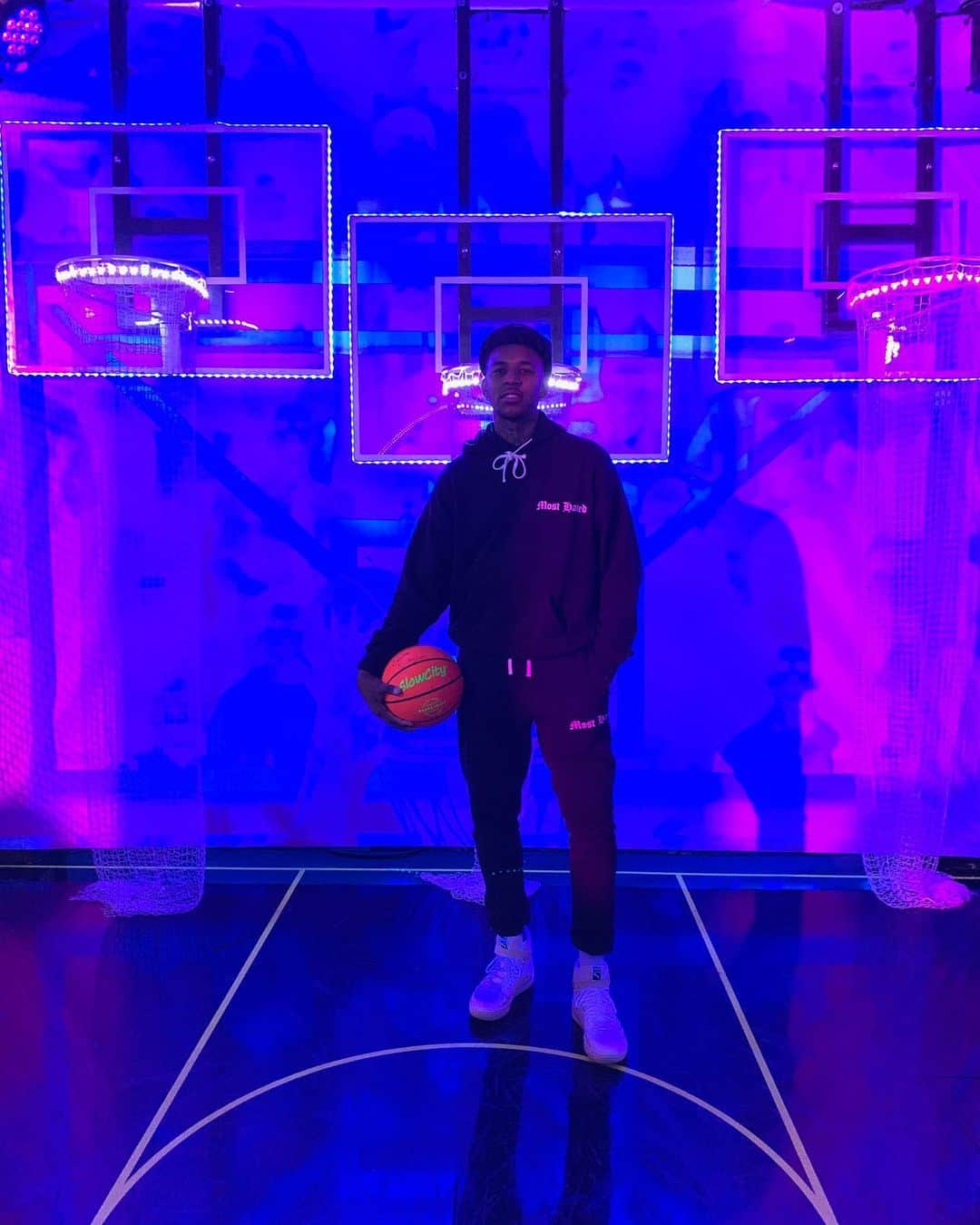 ニック・ヤングさんのインスタグラム写真 - (ニック・ヤングInstagram)「In Chicago being swaggy @pumahoops @footlocker #SkyDreamer. #MostHated」2月16日 6時47分 - swaggyp1