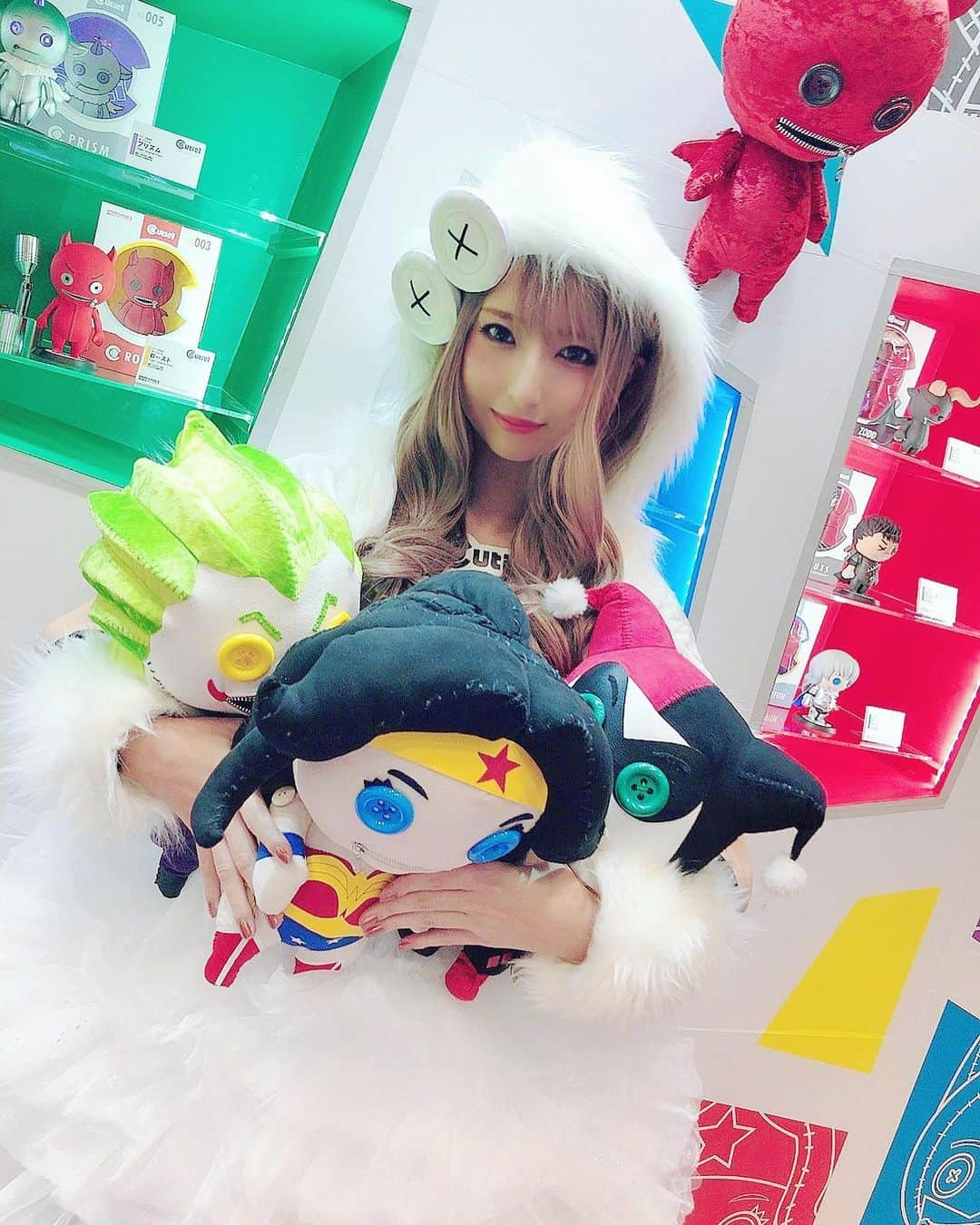 市川愛さんのインスタグラム写真 - (市川愛Instagram)「WF2020冬❄️prime1studio🧸cutie1🌹 今回のワンフェスもプライム1スタジオさんで🥺🌹 来てくれた皆様ありがとうございました！衣装もぬいぐるみも手作りでかわいくて女の子達もたくさんいてふわふわでブースもかわいくて1日中ずっとかわいいかわいい言ってた〜🥺❤️ 5月頃このぬいぐるみ達(cutie1)のお店が原宿にオープンするみたい！なので楽しみだね〜🥳🎈ほしい🥺🌹🌹 #wf #wf2020w #prime1studio #cutie1 #model #wonderfestival」2月16日 18時44分 - pkmnai