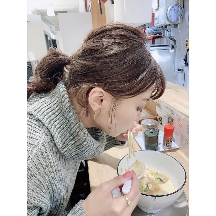 加藤里奈（カトリーナ）さんのインスタグラム写真 - (加藤里奈（カトリーナ）Instagram)「『茶碗蒸しラーメン』 初めて食べました😳✨ めちゃくちゃ美味しかったー😭❤️ * ＜お店情報＞ 『茶碗蒸しらーめん専門店 丹頂 天神橋店』 📍大阪市北区天神橋4-6-17 天神橋筋商店街4番街内 06-6358-1517 🚃JR環状線天満駅 大阪メトロ堺筋線扇町駅 * * #大阪グルメ #大阪 #大阪観光 #大阪旅行 #大阪ランチ #osaka #osakajapan #osakafood #osakatravel #osakatrip #天神橋筋六丁目 #天神橋筋商店街 #天満グルメ #天満 #天満橋グルメ #らーめん #丹頂 #茶碗蒸し #茶碗蒸しラーメン #ラーメン #ラーメン大好き #ラーメン好きな人と繋がりたい #ラーメンインスタグラマー #ラーメン巡り #ラーメン部 #ラーメン好き #日帰り旅行 #日帰り #食べ歩きグルメ #食べ歩き」2月16日 18時49分 - rinakatoktriiina