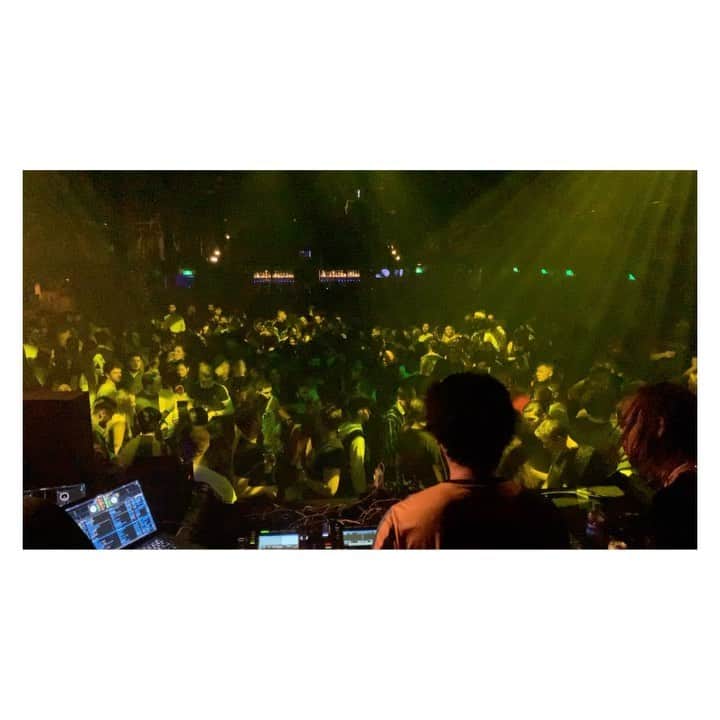 DJPLANET_JPのインスタグラム：「🔥🔥🔥. 初のオランダ🇳🇱アムステルダム @encoreamsterdam at melkweg でのDJはメチャクチャ楽しかった🎧 . DJ終わった後も他の出演者の方やお客さんに沢山声をかけてもらって嬉しかったです😊」