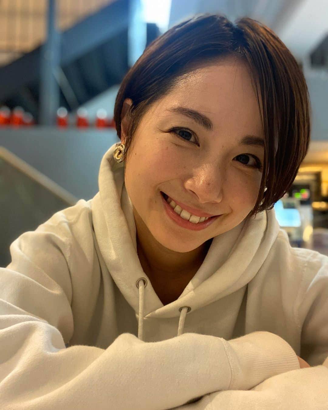 寺田有希さんのインスタグラム写真 - (寺田有希Instagram)「おはよう☀️ 少し朝早く起きるだけで、1日が長くキラキラと輝く気がする🤔✨そこに美味しい朝食と、素敵なお芝居があればなおさら…✨ ・ ・ 『お芝居』が『素敵な1日』のきっかけになってくれれば、本当に嬉しい。『お芝居』って本来そういうものだと思うんだ ・ ・ 【朝劇下北沢「はじまり」】 ご来場ありがとうございました😊✨ また会いましょう！！！ ・ ・ いってらっしゃい😎✨✨ #朝劇下北沢 #朝劇 #おはよう #いってらっしゃい #寺田有希 #teradayuki」2月16日 11時16分 - terada_yuki