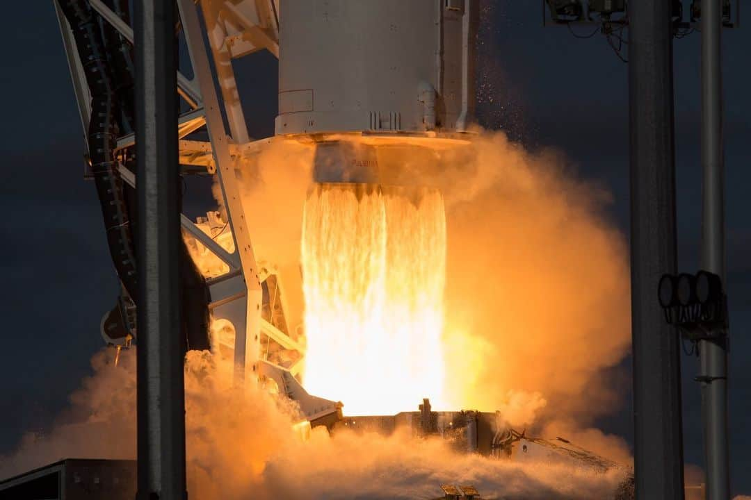 NASAさんのインスタグラム写真 - (NASAInstagram)「A Cygnus takes flight! 🦢 🚀 Northrop Grumman's Cygnus spacecraft launched today on a mission to deliver supplies to @iss.  Lifting off from our Wallops Flight Facility (@nasawallops) in Virginia, the spacecraft is carrying over 7,500 pounds of cargo and scientific investigations, including a new miniature scanning electron microscope,  a tissue and cell culturing facility and a study of the effects of microgravity on bacteriophages. On Tues., Feb. 18, it will arrive at the space station. Astronauts Andrew Morgan and Jessica Meir will use the Canadarm2 robotic arm to reach out and grapple the spacecraft.  Images Credit: NASA/Aubrey Gemignani  #launch #rocket #nasa #virginia #wallops #liftoff」2月16日 11時40分 - nasa