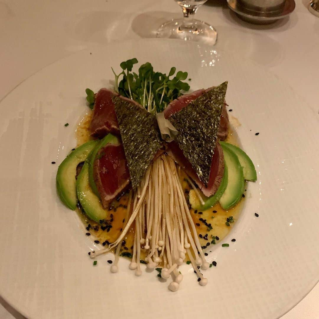 ネイサン・エイドリアンのインスタグラム：「I don’t often eat meat, but when I go to @garydankosf for an amazing Valentine’s dinner I do!」