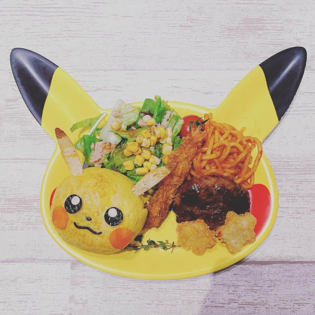 堀池真緒さんのインスタグラム写真 - (堀池真緒Instagram)「先月 #ポケモンカフェ日本橋 行ってきたよ⚡️ #pokemoncafe #ポケモンカフェ #ピカチュウ #pikachu #モルペコ #ゲンガー #あやしいひかりスムージー #pokemon」2月16日 12時29分 - horiikemao