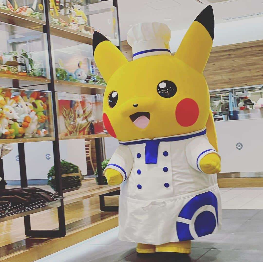 堀池真緒さんのインスタグラム写真 - (堀池真緒Instagram)「先月 #ポケモンカフェ日本橋 行ってきたよ⚡️ #pokemoncafe #ポケモンカフェ #ピカチュウ #pikachu #モルペコ #ゲンガー #あやしいひかりスムージー #pokemon」2月16日 12時29分 - horiikemao