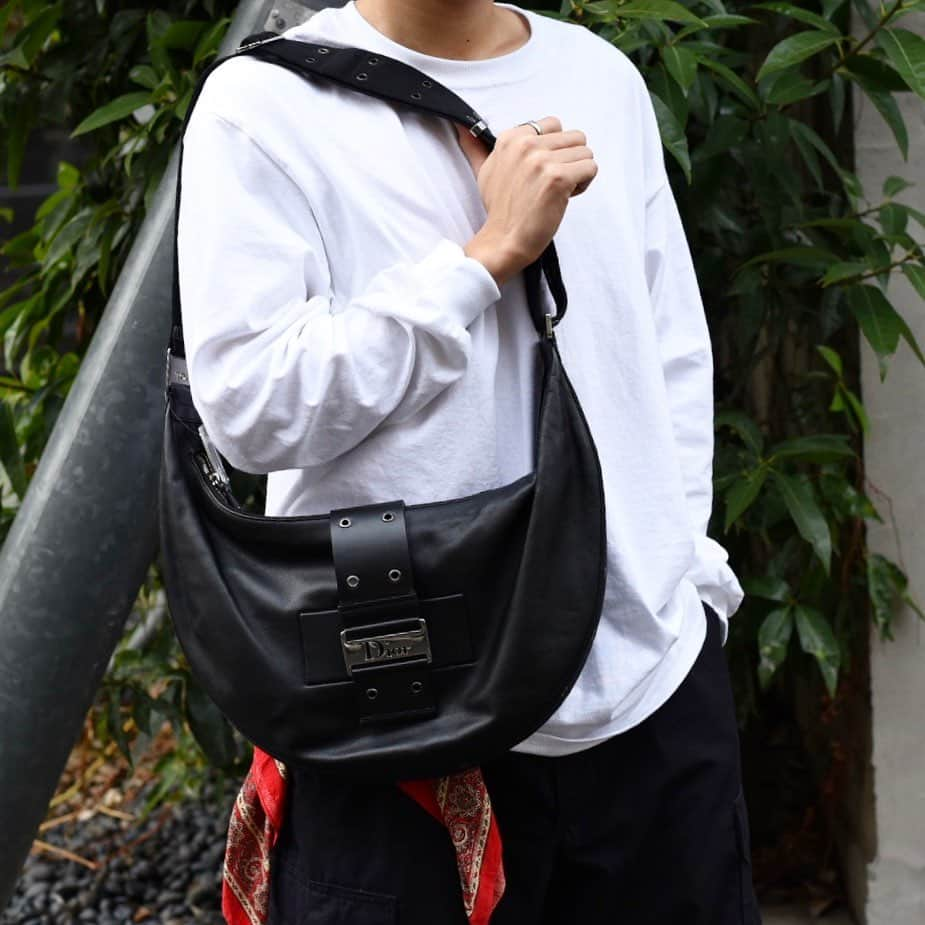 Vintage Brand Boutique AMOREさんのインスタグラム写真 - (Vintage Brand Boutique AMOREInstagram)「Christian Dior Street Chic Half Moon Bag #amoregentleman #amorevintage」2月16日 12時45分 - amore_tokyo