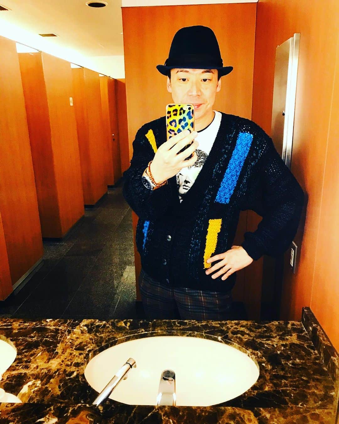 美川憲二さんのインスタグラム写真 - (美川憲二Instagram)「今日の会場入りして、ただいま、リハーサル終わりでお弁当タイムよ〜🍱😋🍴💕💕💕💕💕 #ロイヤルパインズホテル浦和  #今日のお仕事会場 #お弁当タイム #美川憲一 #美川憲二 #ものまね」2月16日 12時57分 - mikawakenji