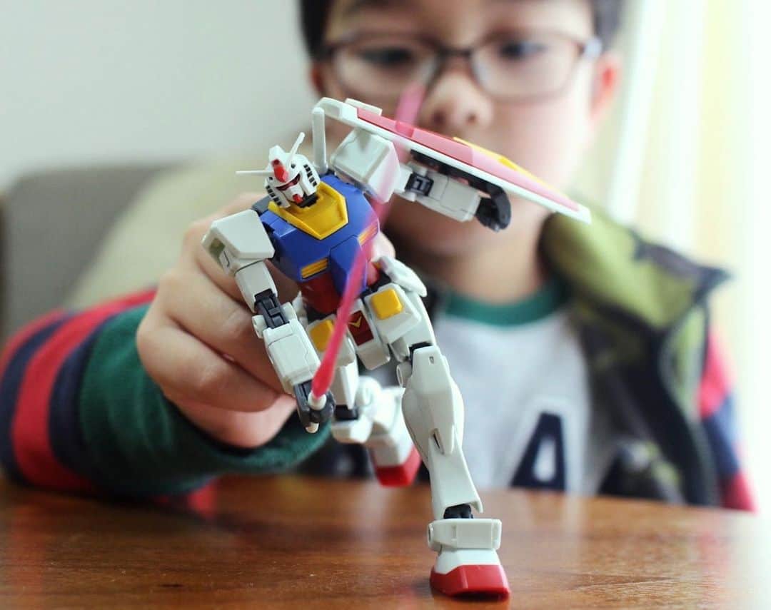 のインスタグラム：「#2355 2020.2.16sun 弟君のファーストガンプラ。 自分で作り上げた。  #ガンダム　#ガンプラ　#gundam」