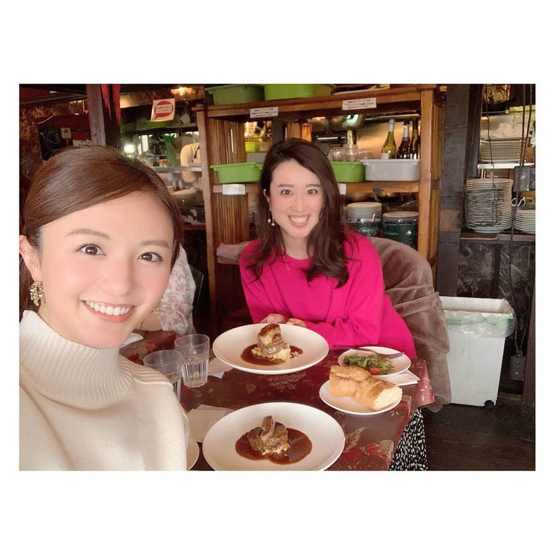 小菅晴香さんのインスタグラム写真 - (小菅晴香Instagram)「・﻿ バレンタインの日は親友とランチへ🍽❤️﻿ ﻿ 以前取材で伺ったセルフフレンチに再訪しました🇫🇷﻿ ﻿ この日もとっても賑わっていて﻿ お肉もサラダも最高に美味しかったです🎶﻿ ﻿ さぁ行こうか〜と帰ろうとしたら…﻿ なんと少し早めにサプライズで﻿ お誕生日のお祝いをしてくれました🥺❤️﻿ ﻿ デザートもとっても美味しかったし﻿ 毎年お祝いしてくれるのが嬉しくて﻿ 本当に本当に感謝です🎂✨﻿ ﻿ ﻿ ﻿ ﻿ #セルフフレンチ #トキオプラージュルナティック #小菅晴香 #フリーアナウンサー #セントフォース」2月16日 14時01分 - haruka.kosuge