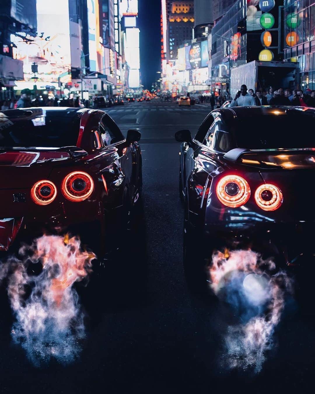 CARLiFESTYLEさんのインスタグラム写真 - (CARLiFESTYLEInstagram)「Who’s KING of Flames!?🔥 Pick your favorite 1-10. Shots by @r.ego #Flamethrower」2月16日 14時52分 - carlifestyle