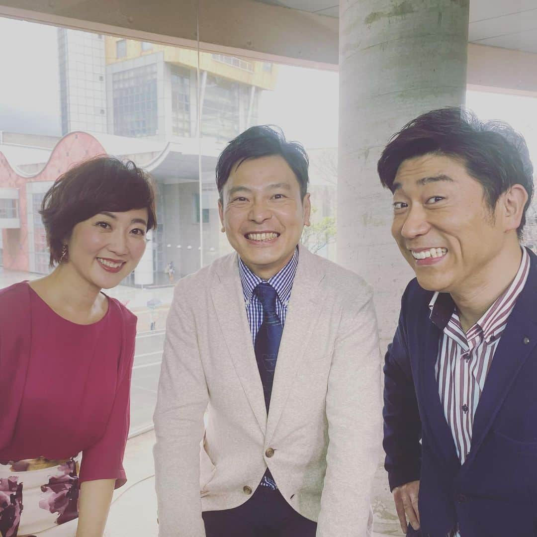 原口あきまささんのインスタグラム写真 - (原口あきまさInstagram)「北九州マラソンに参加したランナーの皆様、寒い中お疲れ様でした❗️まだ、完走目指してるランナーの皆さんファイト❗️ #番組は完走致しました #rkb #北九州マラソン2020 #田畑竜介アナウンサー #池尻和佳子アナウンサー #原口あきまさ #全員北九州出身　#雨にも負けず風にも負けず #全ランナーリスペクト#来年こそは⁉︎ #なんつって #感謝∞」2月16日 15時11分 - akimasa_haraguchi