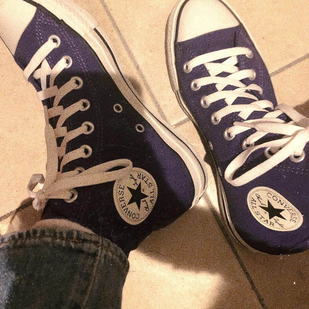 ungrid_yurieさんのインスタグラム写真 - (ungrid_yurieInstagram)「. purple,,,🍆🔮🍇 #converse#sneakers#fashion」2月16日 15時43分 - chiku_y34