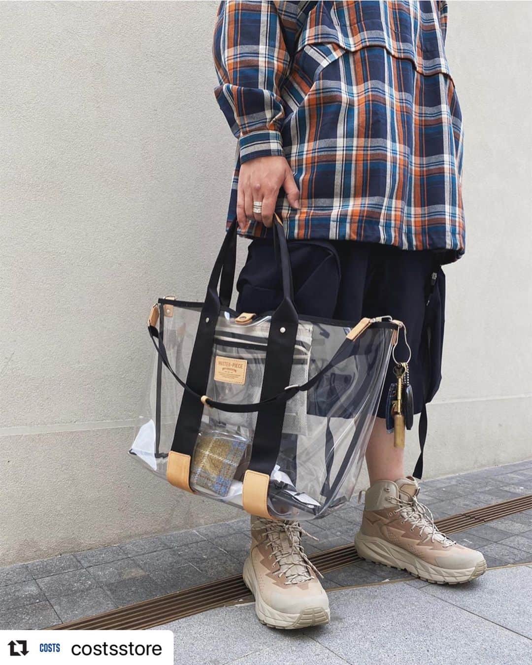 のインスタグラム：「#Repost @costsstore with @make_repost ・・・ ·Poliquant Adjustable Checking Pattern Track Pullover· ·Poliquant No.1901023 Shorts· ·Master-Piece Bag· ·Hoka One One Sky Kaha GTX·​​​ - COSTS (深业上城店) Address | 广东省深圳市福田区深业上城L3层T3040号商铺 / T3040 L3/F, Upperhills, No.5001, HuangGang RD, FuTian District, SHENZHEN, Guangdong Privince, CHINA. - Phone | ( +86 ) 133 2293 4516 - #costs #costsstore #shenzhen #upperhills #L3T3040 #poliquant#masterpiece#bags#hokaoneone#menswear#mensfashion#ootd#details#sneakers#hikingboots」