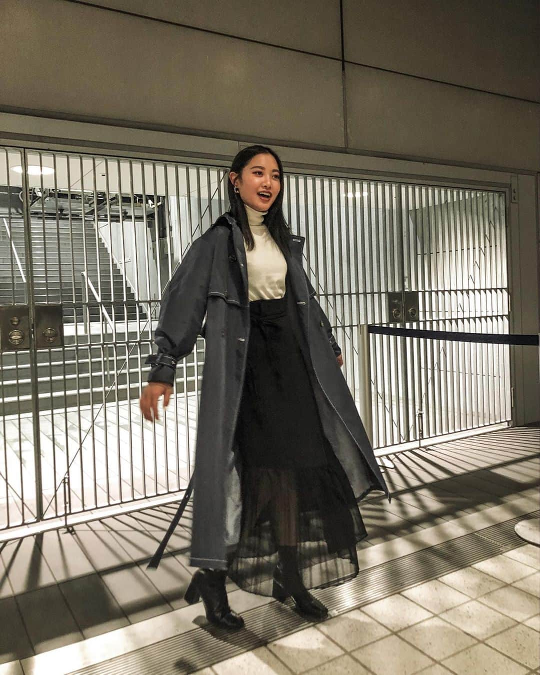 阿部紫夕那さんのインスタグラム写真 - (阿部紫夕那Instagram)「【 #しゅなっぷ 】 . outer _ @laguagem  tops _ @gu_for_all_  skirt _ @amel_official__  shoes _ @dholic_official  bag _ @coach . . このスカート、すごく上品で、 長さもしっかりあるから高身長でも 綺麗なシルエットで着られる☺︎嬉しい❤︎ . #服 #私服 #ファッション #コーデ #コーディネート #coordinate #fashion #ootd #outfit #code #春服 #春コーデ #冬コーデ #冬服 #amel #エイメル #amel_official__ #LAGUAGEM #LAGUAGEM_PR #LAGUAGEM_snap」2月16日 16時02分 - shunatan317