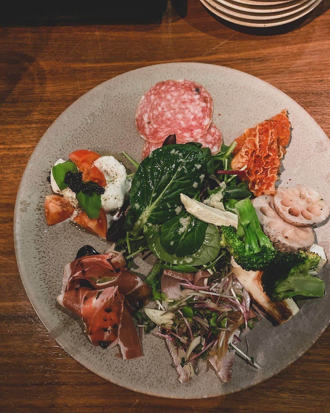 鬼辻麻衣さんのインスタグラム写真 - (鬼辻麻衣Instagram)「久しぶりの @makibi.osaka 🍕 ・ ここのパスタ、ほんとに好き。 今回も美味しすぎて、食べすぎたね🐷 また近々いきたい🤤 #西天満グルメ #大阪グルメ #makibi」2月16日 16時18分 - kitsumai